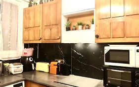 Chambre privé avec balcon ferme à clé